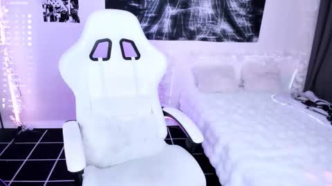 Lily online show from 14, 3, 2026