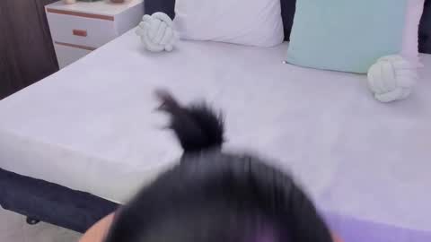 LilyWoodz online show from 13, 12, 2025