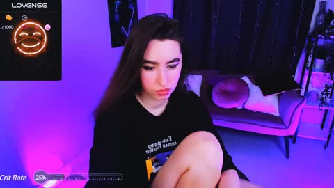 Snapshot of lily_xbaby chatting on 8, 12, 2024 LILY online show from 8, 12, 2024