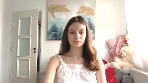 lilycandy_ online show from 8, 4, 2026