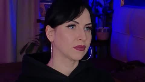 Snapshot of lilyconor chatting on 10, 11, 2025 Lily online show from 10, 11, 2025