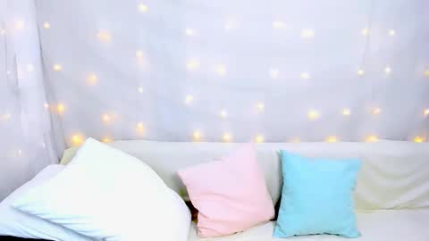 lilydavisss online show from 17, 12, 2025