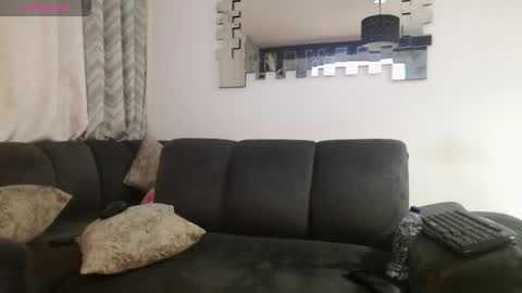 lily online show from 25, 6, 2026