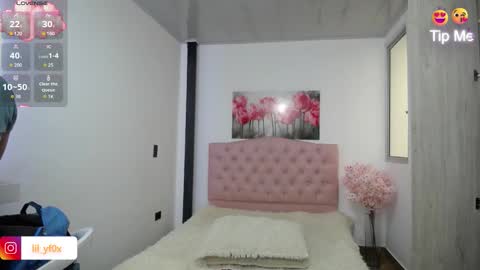 lilyfox23 online show from 28, 9, 2025