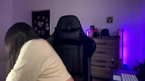 Lily online show from 26, 5, 2026