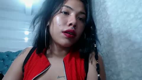 lilyjamesx online show from 3, 3, 2025