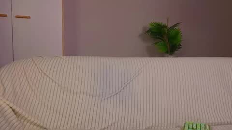 lilylisy online show from 9, 1, 2026