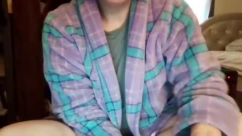 lilypad1981 online show from 3, 11, 2025