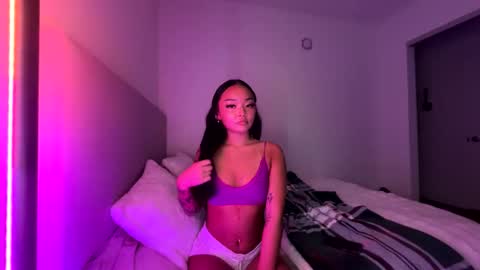 Snapshot of lilypowpow chatting on 3, 12, 2025 lilypowpow online show from 3, 12, 2025