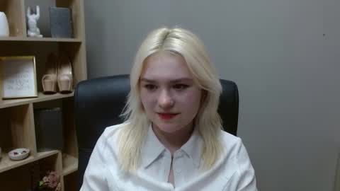 Lily online show from 18, 2, 2026