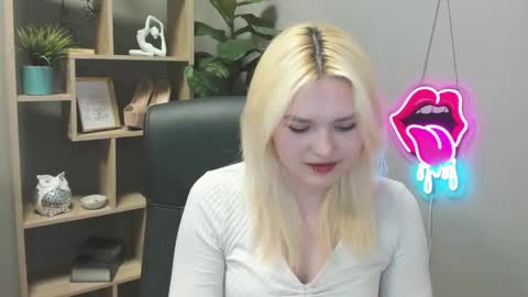 Lily online show from 14, 4, 2026
