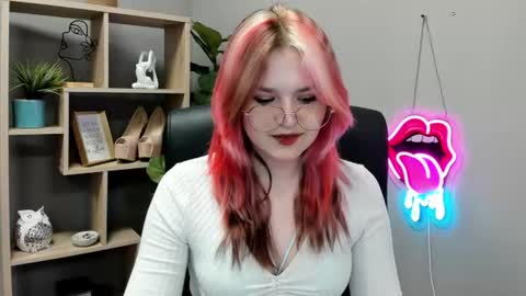 Snapshot of lilysweetxo chatting on 16, 6, 2026 Lily online show from 16, 6, 2026