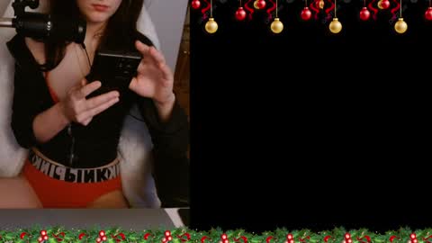 Lily Rone online show from 25, 12, 2024