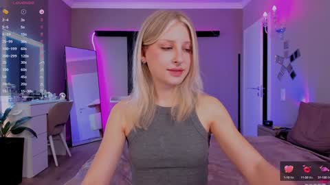 Snapshot of lilyvibe chatting on 27, 1, 2025 Lily online show from 27, 1, 2025
