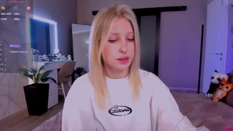 Snapshot of lilyvibe chatting on 10, 2, 2025 Lily online show from 10, 2, 2025