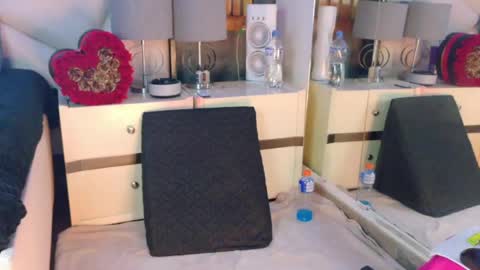 Snapshot of lilyybigass chatting on 20, 11, 2025 Lilly online show from 20, 11, 2025