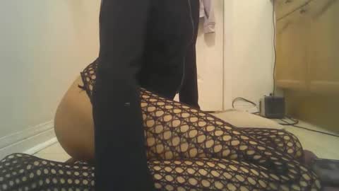 limpclitsissyfemboy online show from 7, 11, 2025