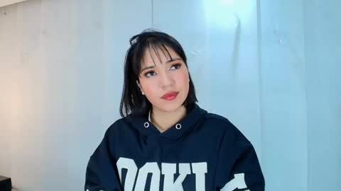 Snapshot of lina_bedoya chatting on 12, 9, 2025 Lina Bedoya online show from 12, 9, 2025