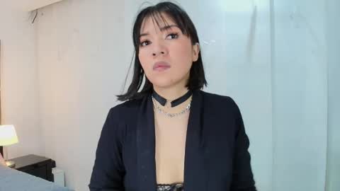 Snapshot of lina_bedoya chatting on 8, 10, 2025 Lina Bedoya online show from 8, 10, 2025