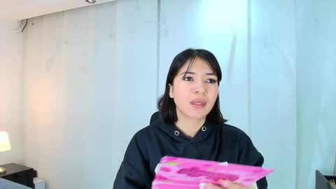 Snapshot of lina_bedoya chatting on 10, 10, 2025 Lina Bedoya online show from 10, 10, 2025