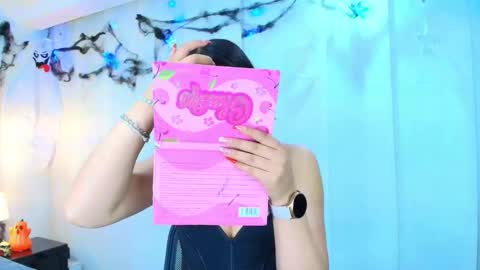  Lina Bedoya  online show from 25, 10, 2025