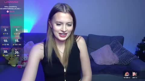 Snapshot of lina_bush chatting on 11, 1, 2025 lina_bush online show from 11, 1, 2025