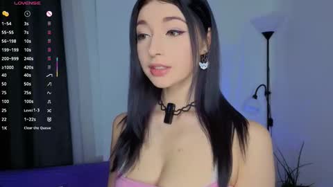 Lina online show from 25, 11, 2025