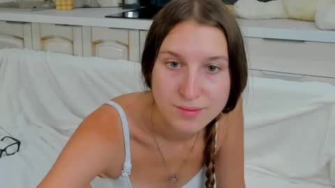 lina_massey online show from 5, 7, 2026