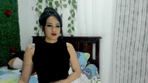 Snapshot of lina_paola chatting on 3, 12, 2024 paola online show from 3, 12, 2024