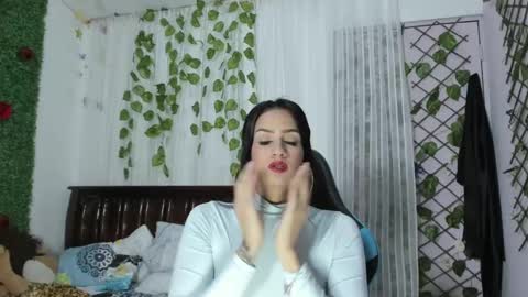 Snapshot of lina_paola chatting on 9, 3, 2025 paola online show from 9, 3, 2025