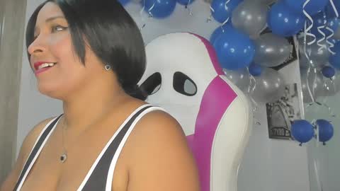 LINA SANCHEZ online show from 21, 1, 2025