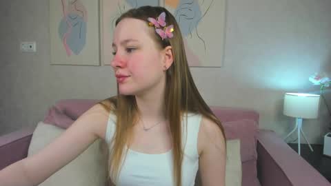 Snapshot of lina_smilee chatting on 4, 5, 2026 Lina online show from 4, 5, 2026