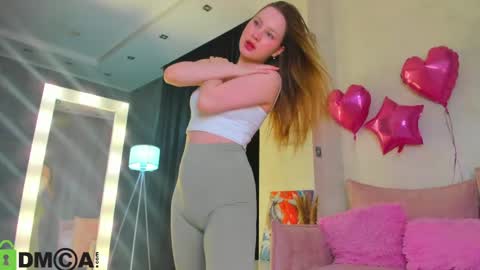 Snapshot of lina_smilee chatting on 24, 5, 2026 Lina online show from 24, 5, 2026