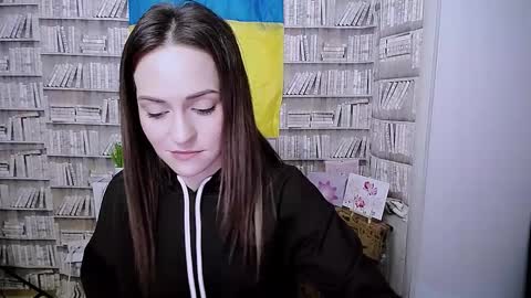 Lina online show from 30, 9, 2025