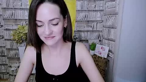 Lina online show from 8, 10, 2025