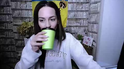 Lina online show from 3, 11, 2025