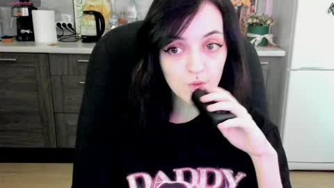 Lina 3  1715622743 online show from 11, 3, 2025