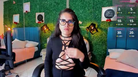 Lina  online show from 21, 10, 2025