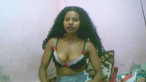 linah1123 online show from 4, 12, 2025