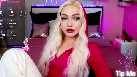 Snapshot of linalirian chatting on 19, 9, 2025 I am Lina online show from 19, 9, 2025