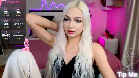 Snapshot of linalirian chatting on 26, 9, 2025 I am Lina online show from 26, 9, 2025