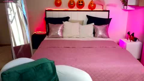 Snapshot of linalirian chatting on 26, 10, 2025 I am Lina online show from 26, 10, 2025