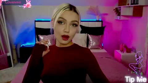 Snapshot of linalirian chatting on 22, 11, 2025 I am Lina online show from 22, 11, 2025