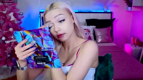 I am Lina online show from 12, 1, 2026