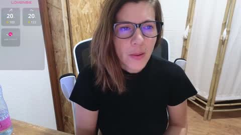 Lina online show from 12, 12, 2024