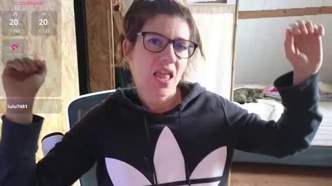 Lina online show from 11, 2, 2025