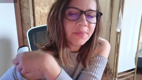 Lina online show from 26, 2, 2025