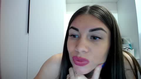 Lina Sparks online show from 15, 12, 2024