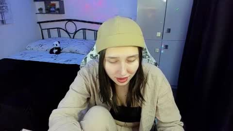 Snapshot of linatruly chatting on 14, 11, 2025 Lina online show from 14, 11, 2025