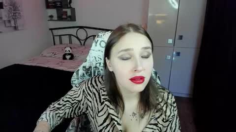 Snapshot of linatruly chatting on 21, 11, 2025 Lina online show from 21, 11, 2025